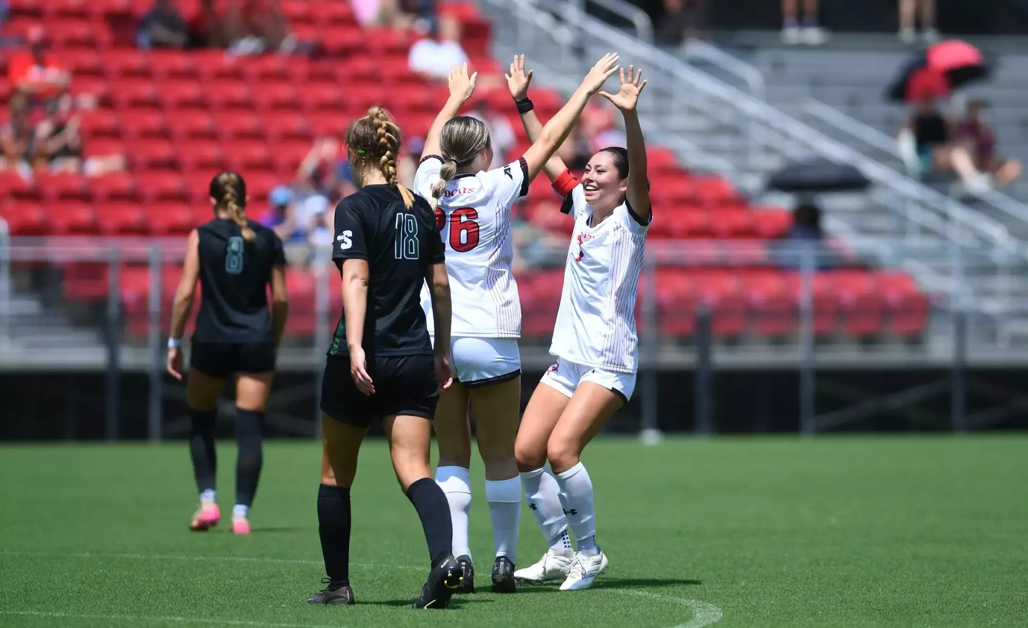 Dakota Lyons SJ Pak Goal celebration USC Upstate