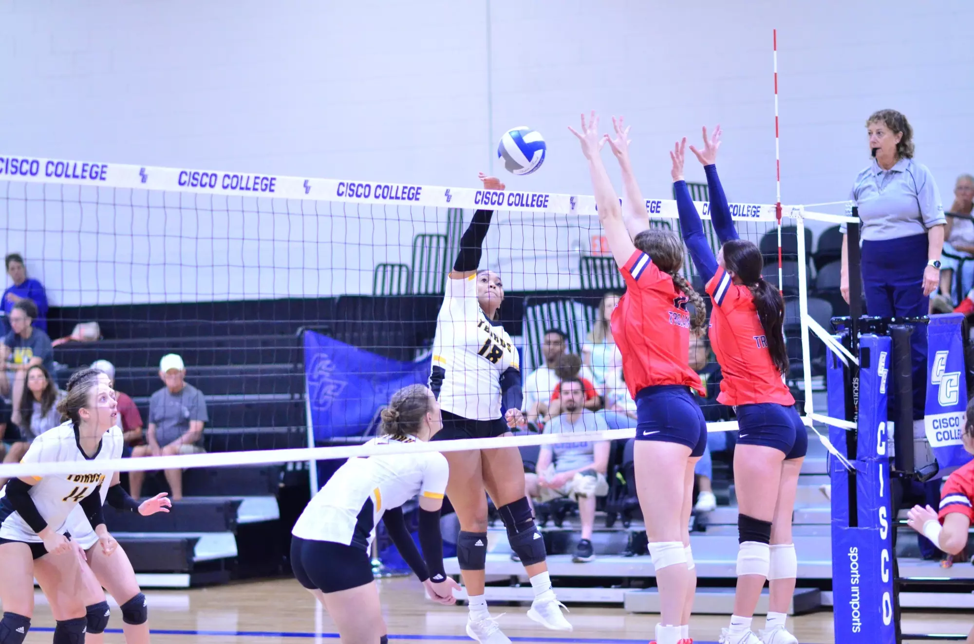 Cloud County Volleyball Earns Two Wins on Final Day of Cisco College