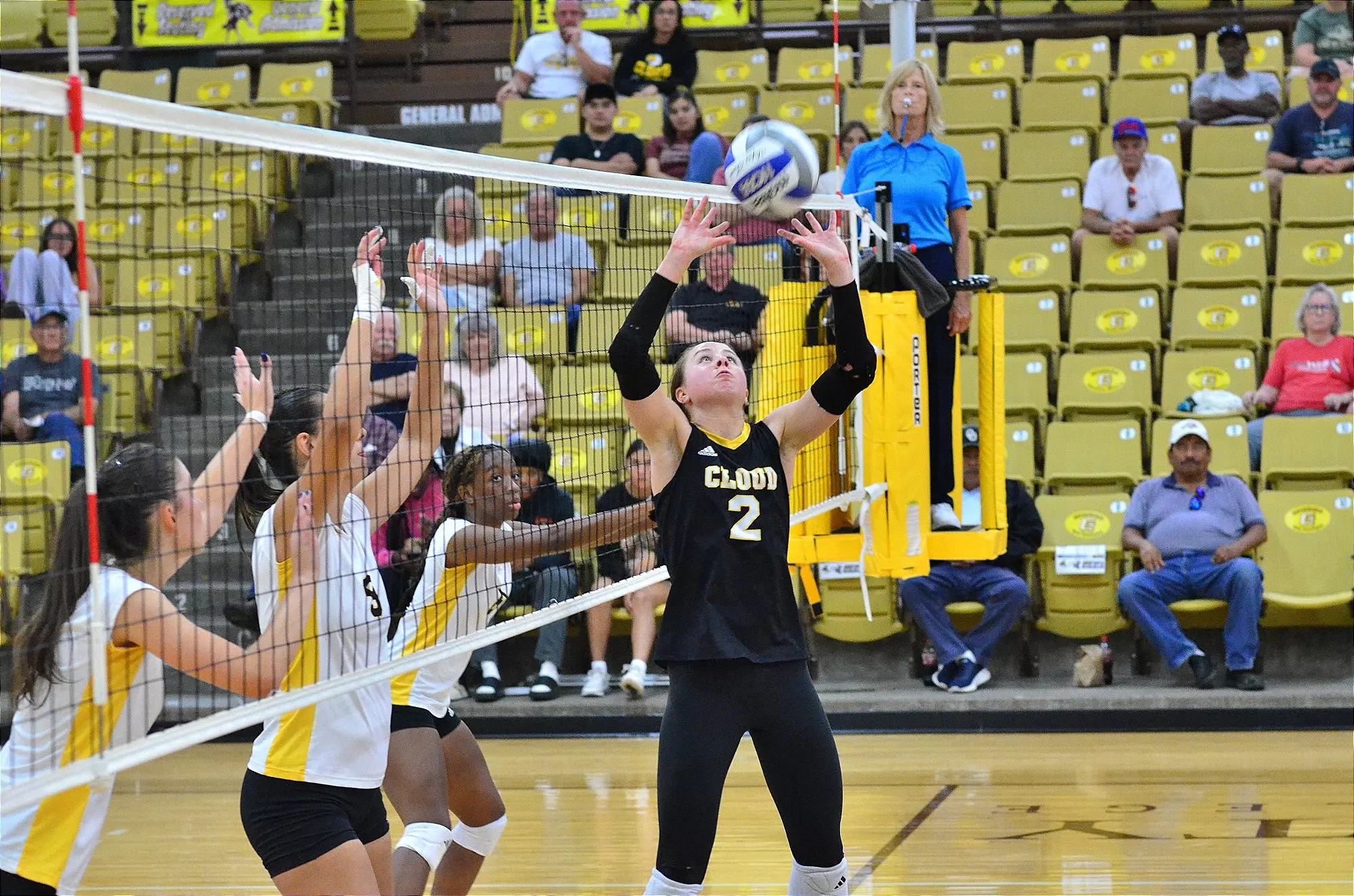 A Photo of Addyson Ogle Setting Against Garden City Community College