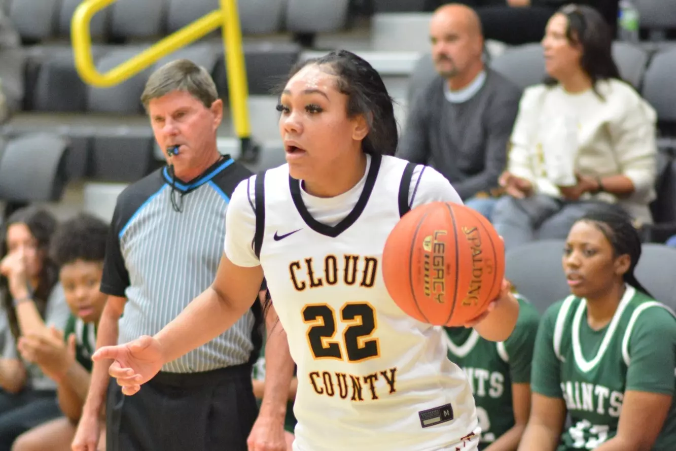 Leila Washington Dribbling vs Seward County - 2025