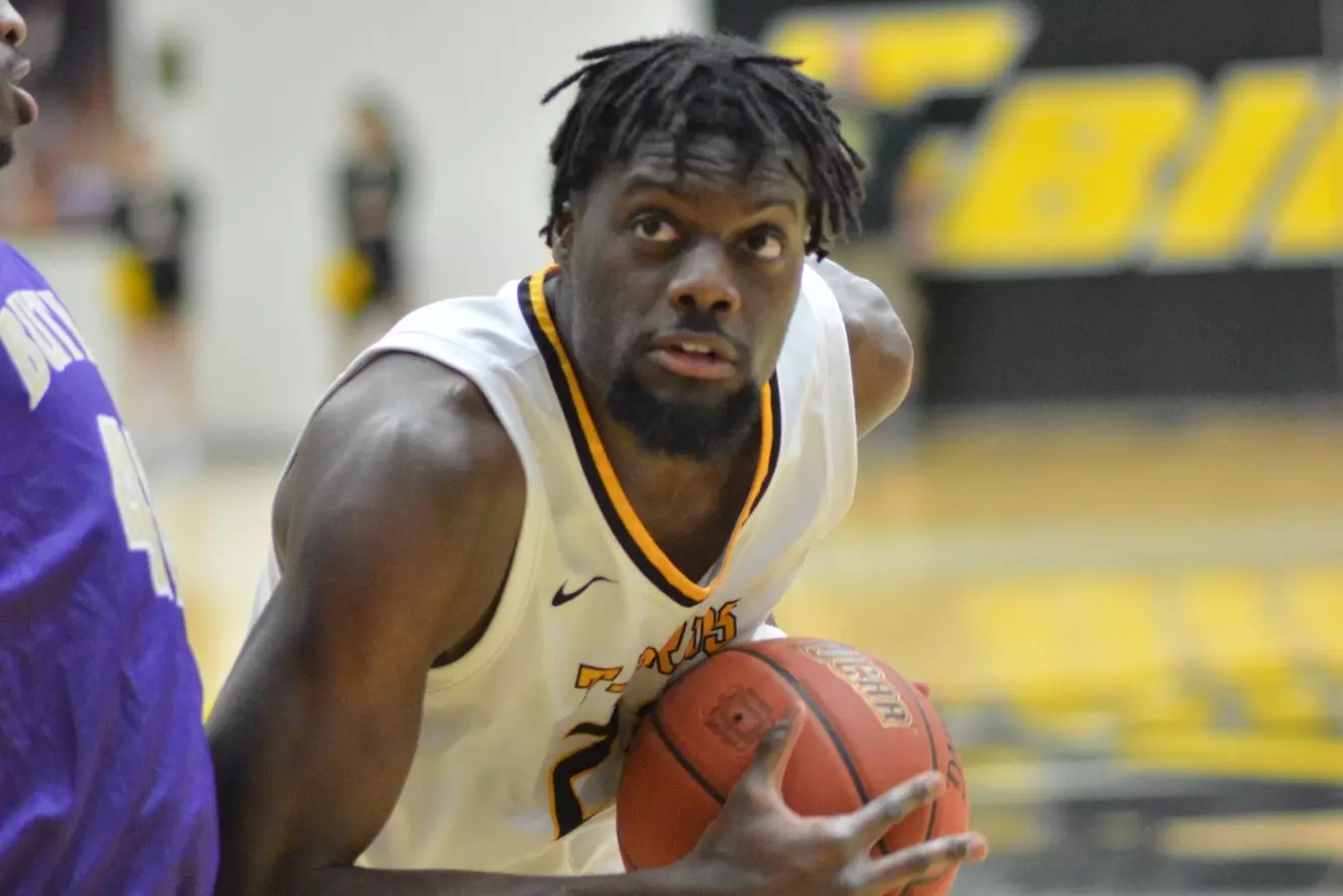 Elidjah Savane Driving the Lane vs Butler - 2026