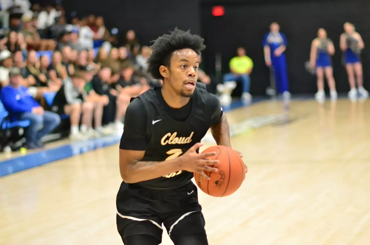 Syncere Burnette Drive to the Rim vs Barton - 2026