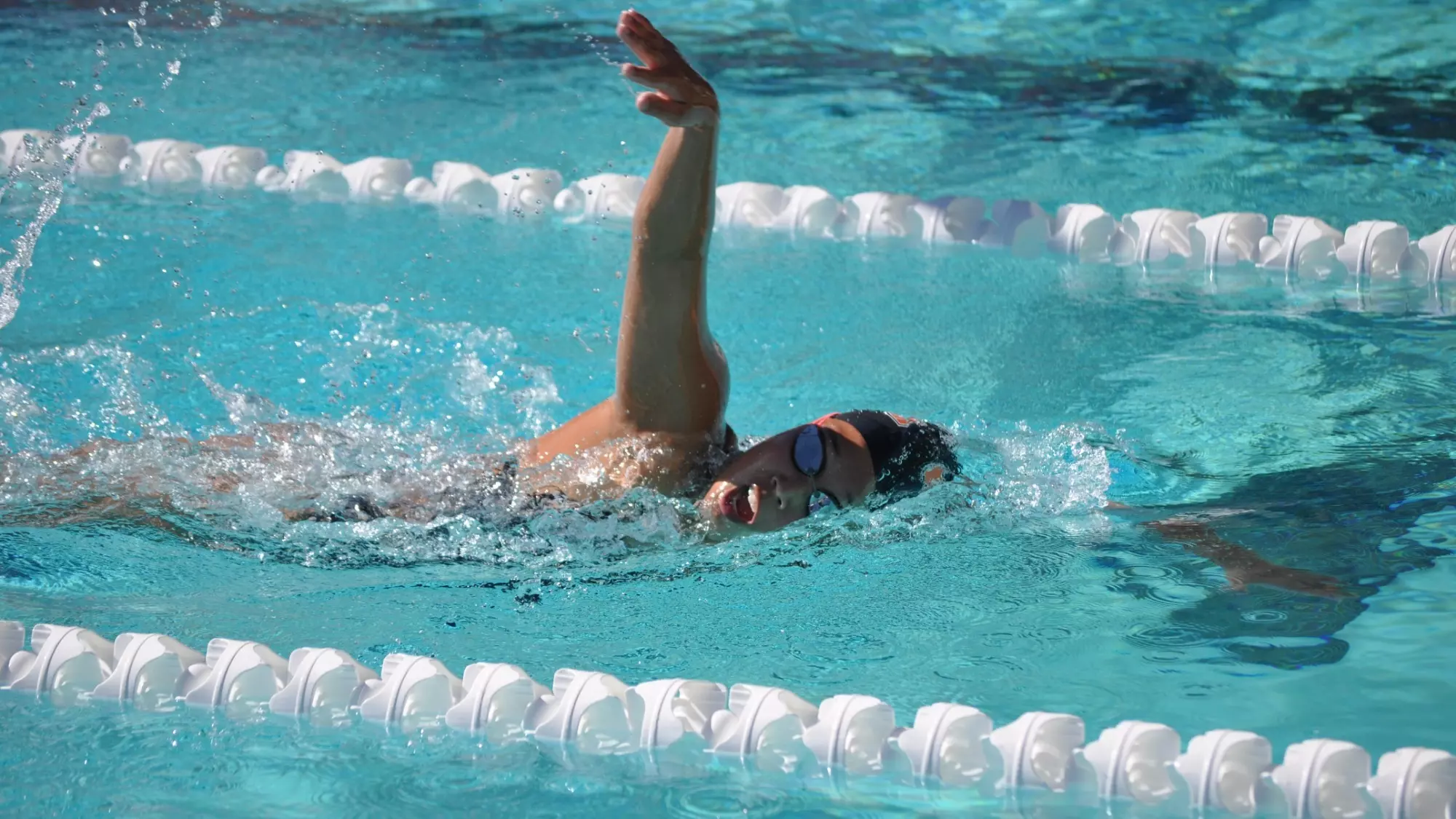 Action shot of Caltech swimmer 