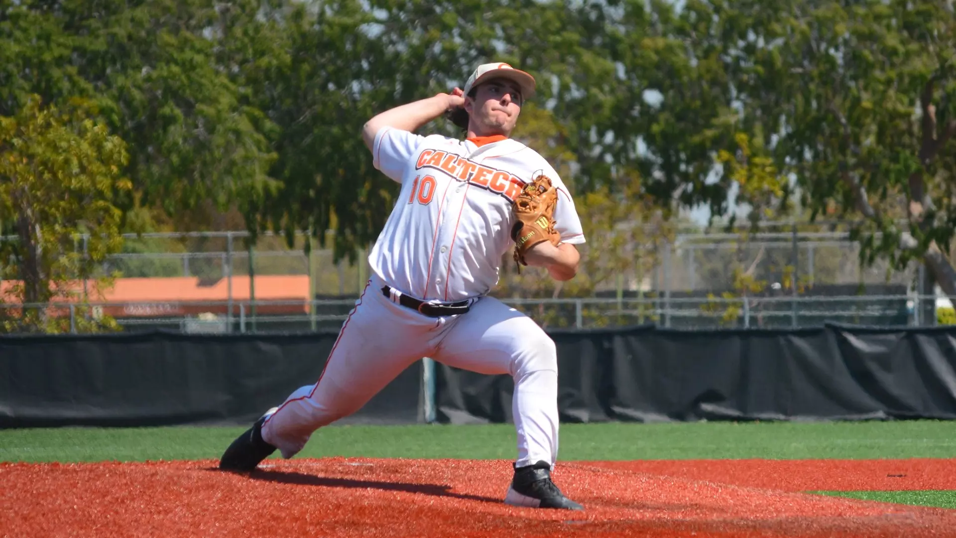 BSB Leo Jenkins pitching