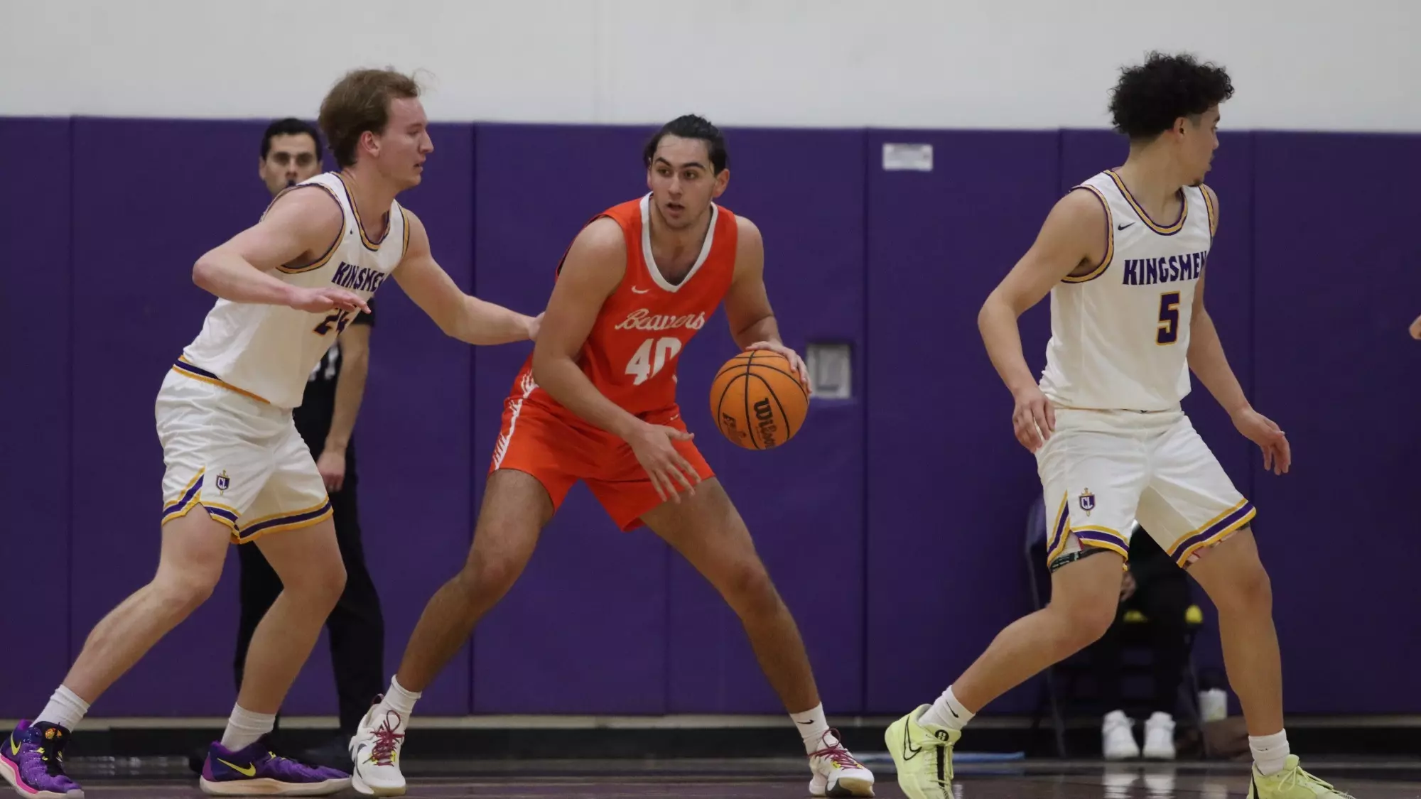 Stuart Florescu dribbling