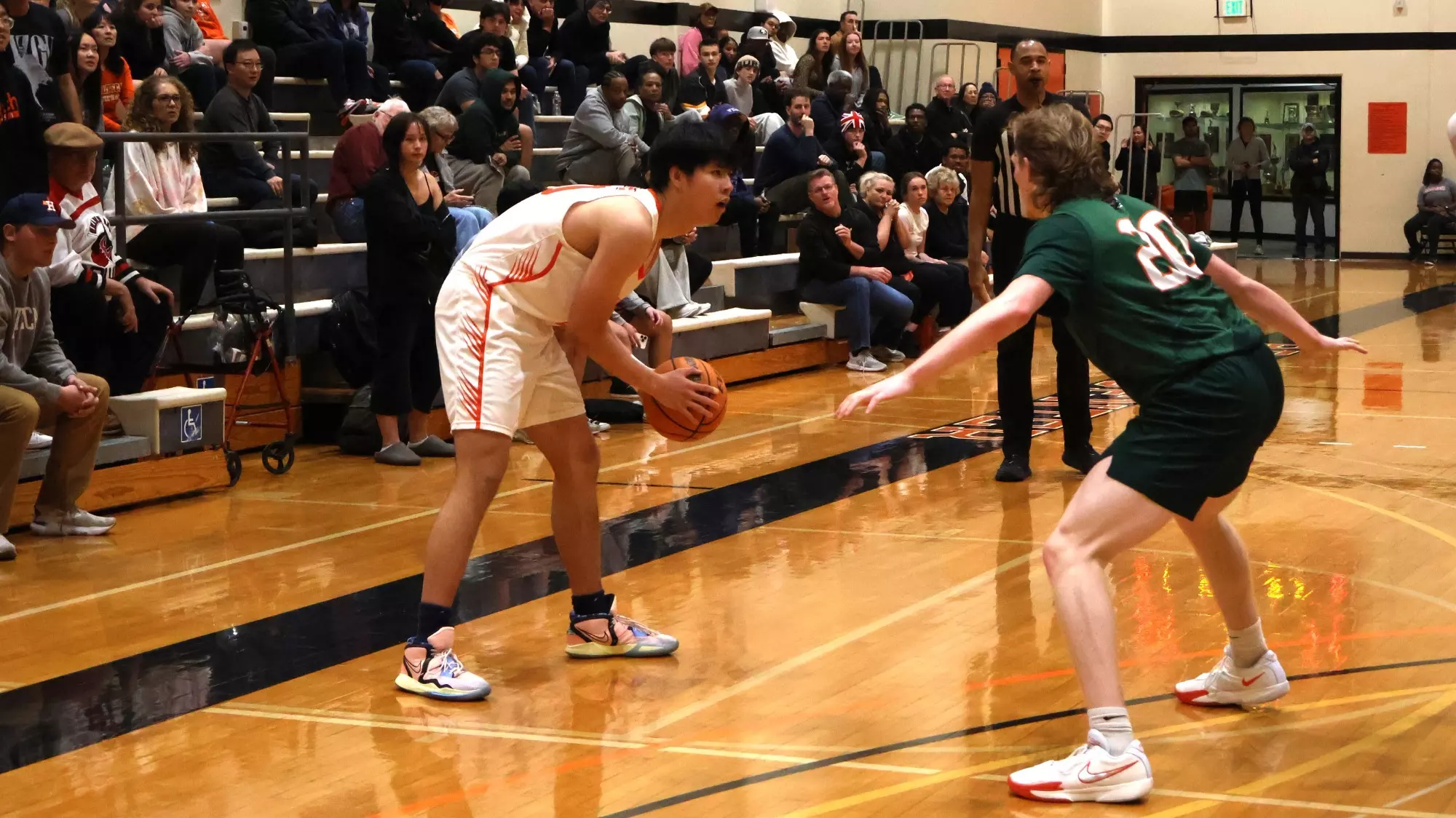 Ryan Hu looks to make a pass