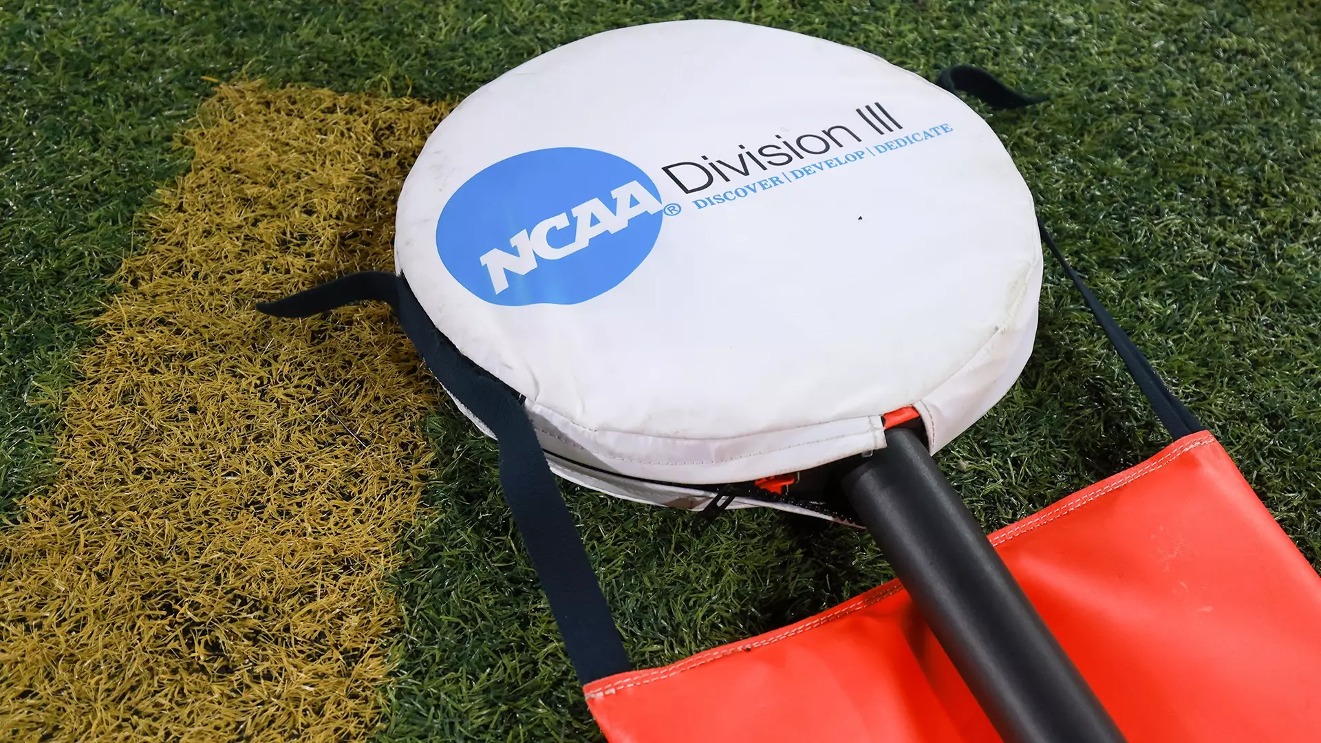 Division III First Down Marker
