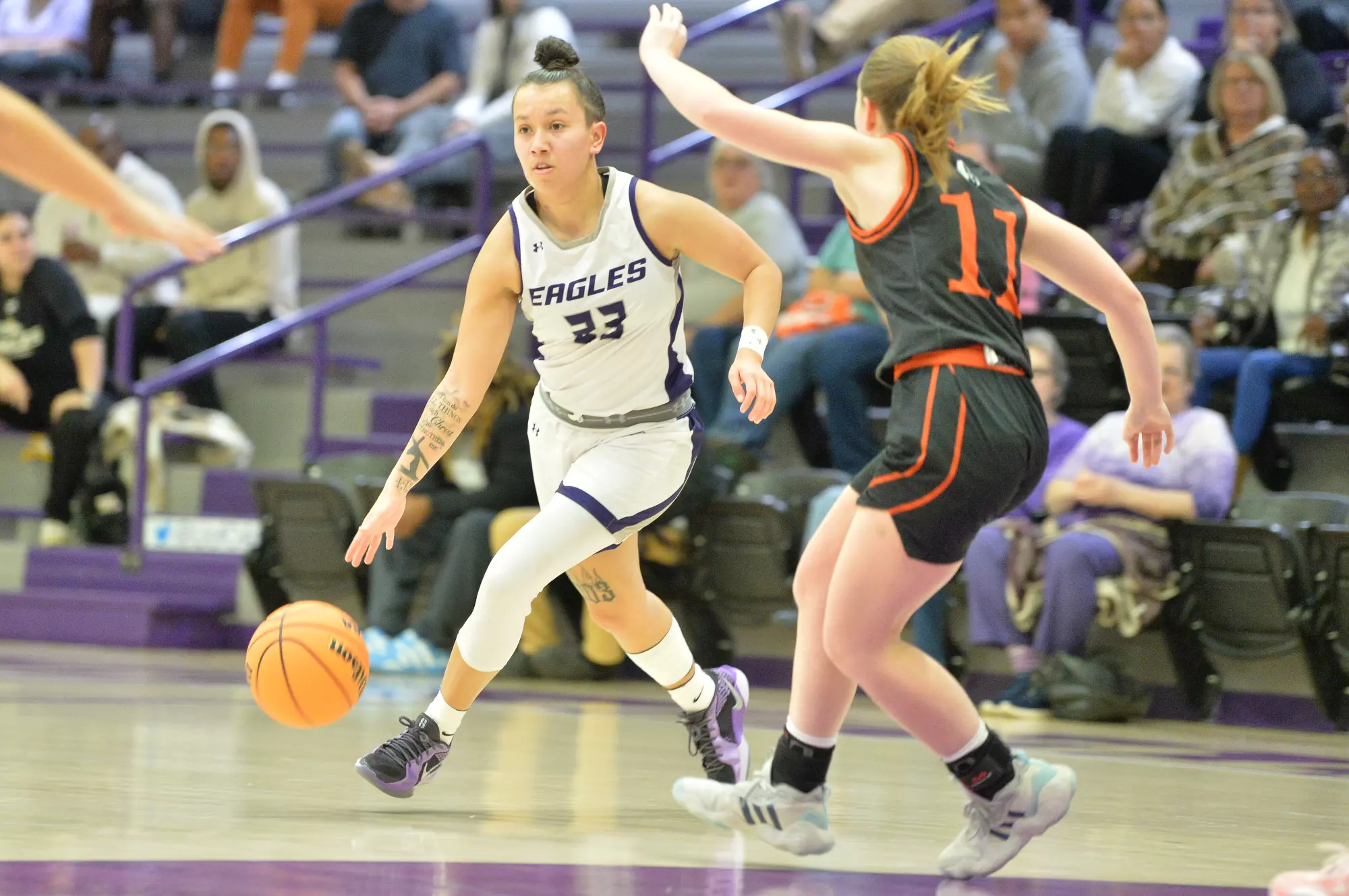 Lili Garcia drives around an opponent earlier in the season.