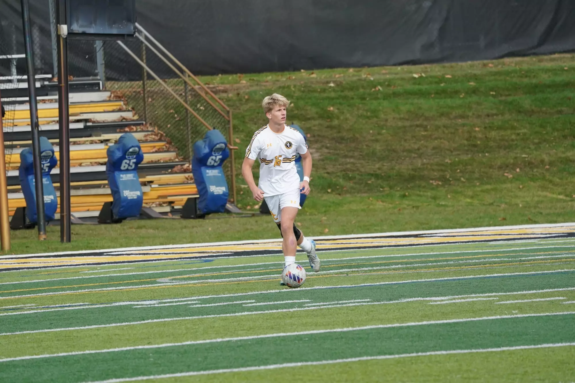 Men's Soccer falls short in First Round of MIAA Conference Tournament