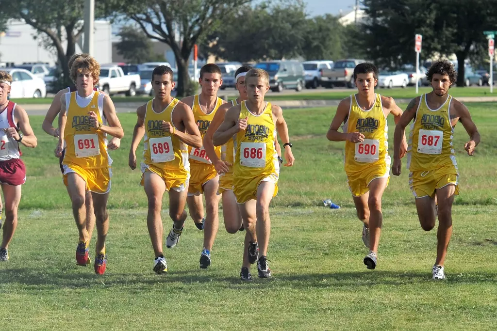 men cross country