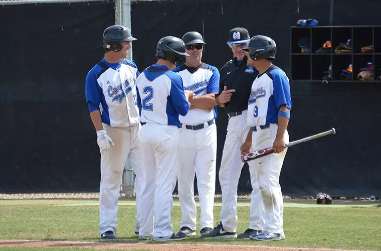 Small Coach Huddle