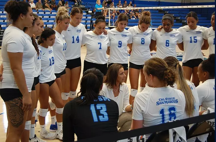Volleyball timeout w/Leonard