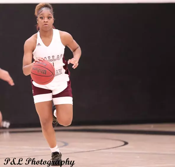 Rakia Lee