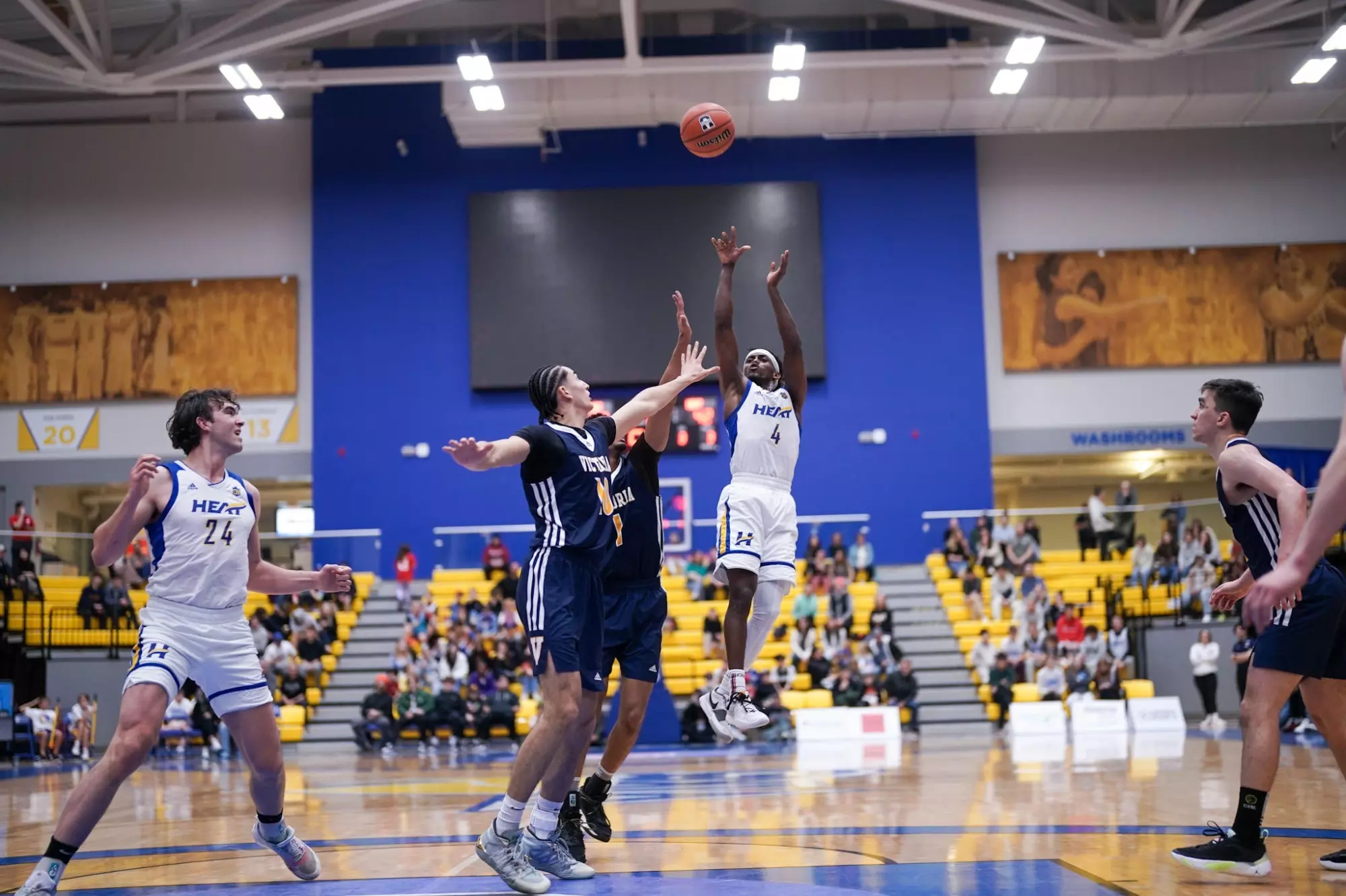 Moallin Jumper vs Vikes