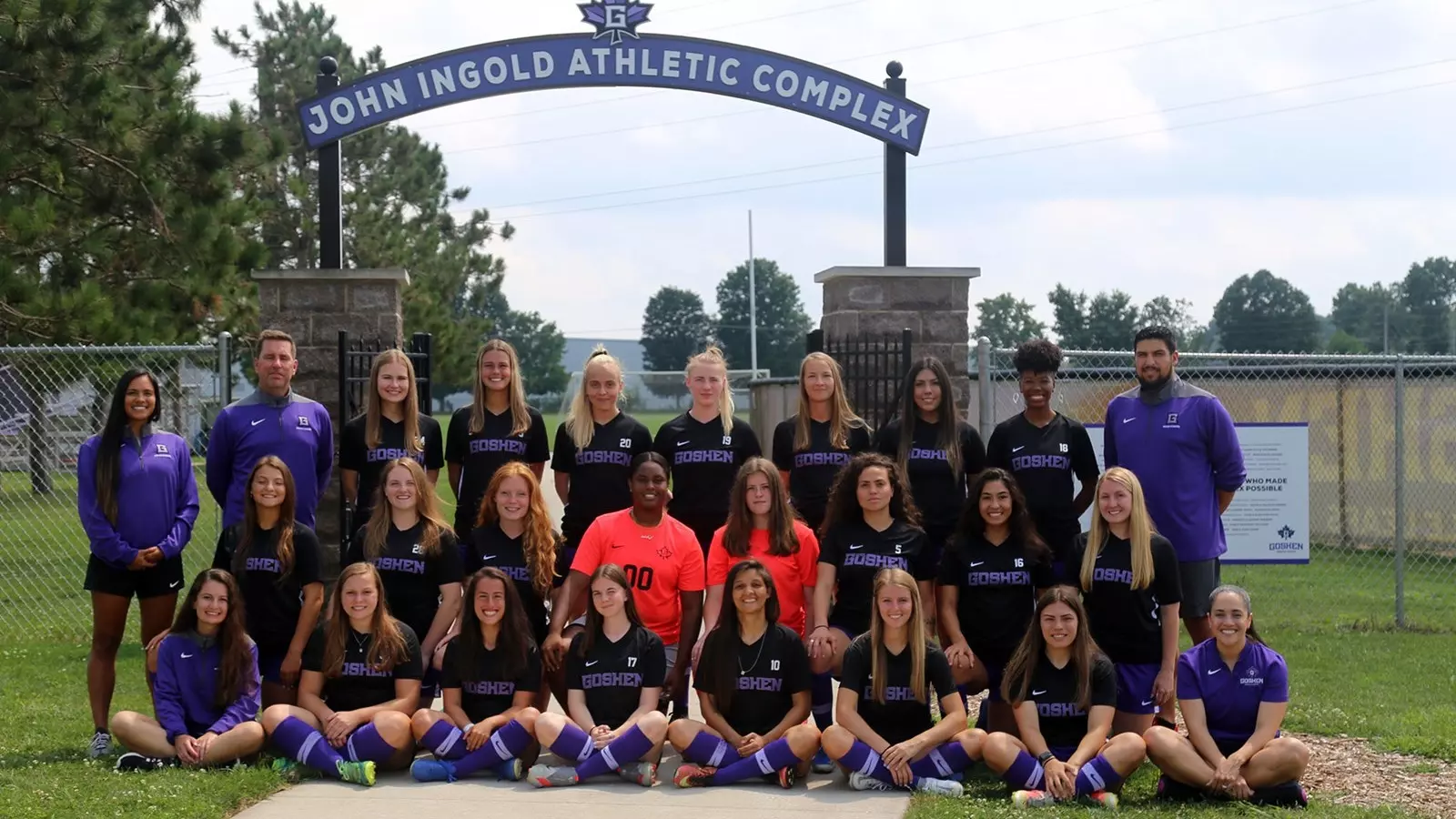 The 2021 Goshen College women's soccer team, right side up.