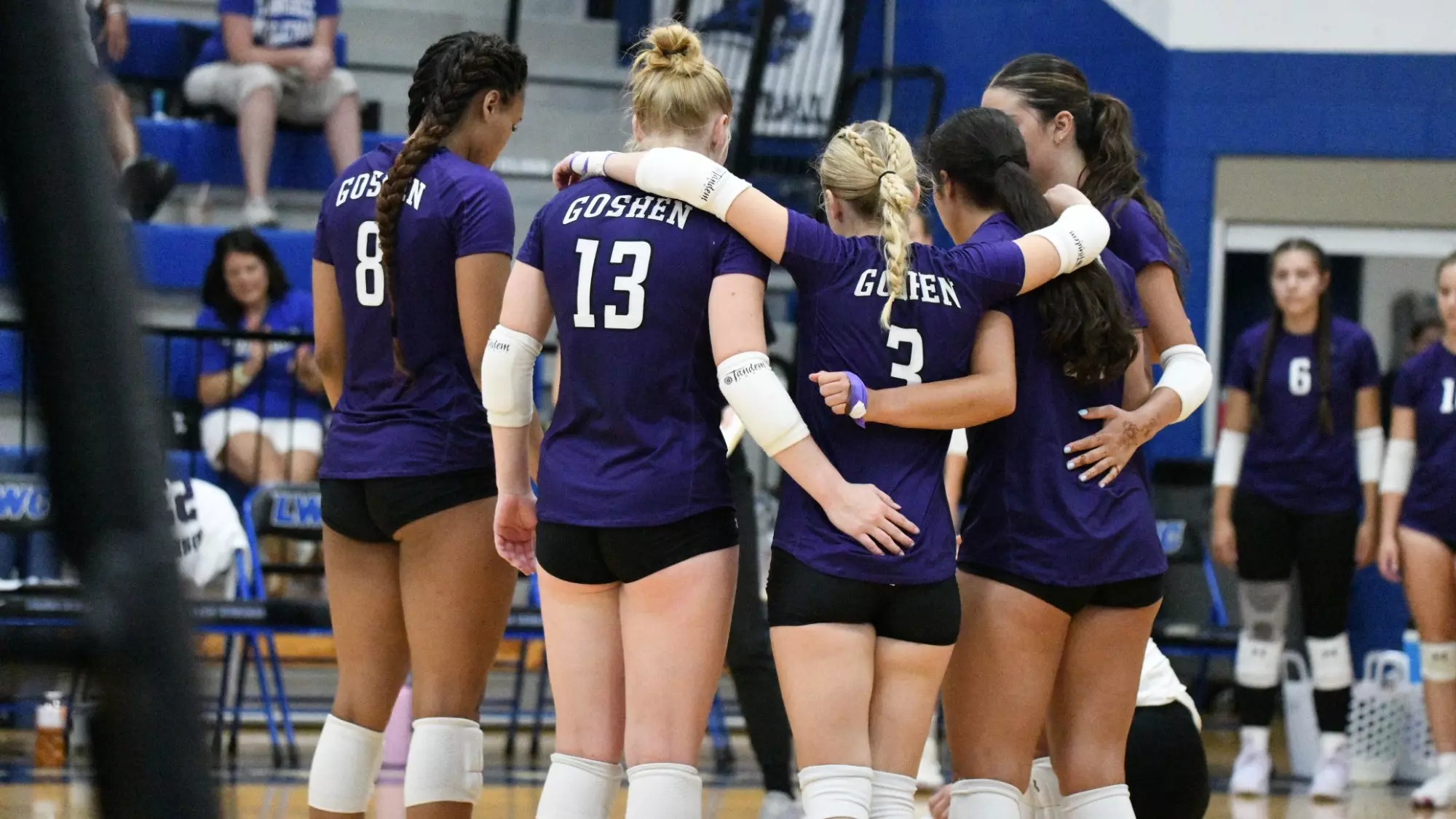 WVB huddle
