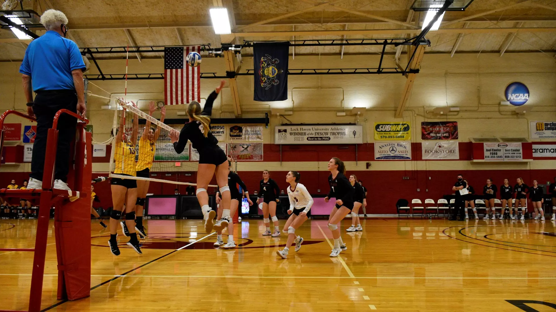 Volleyball vs Bloomsburg