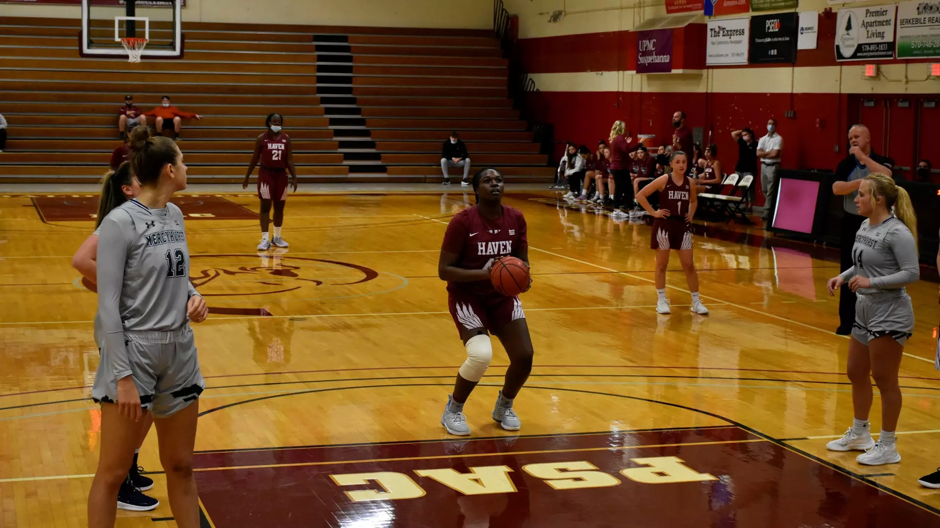 Women's Basketball vs Mercyhurst