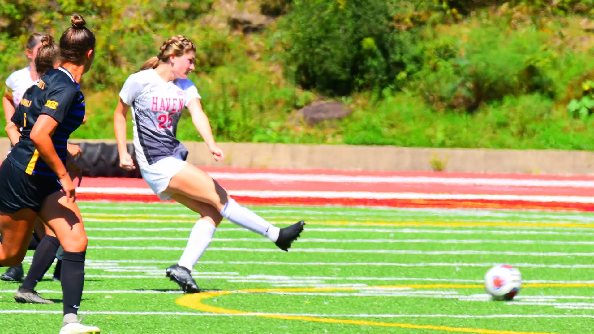 LHU VS UPJ
