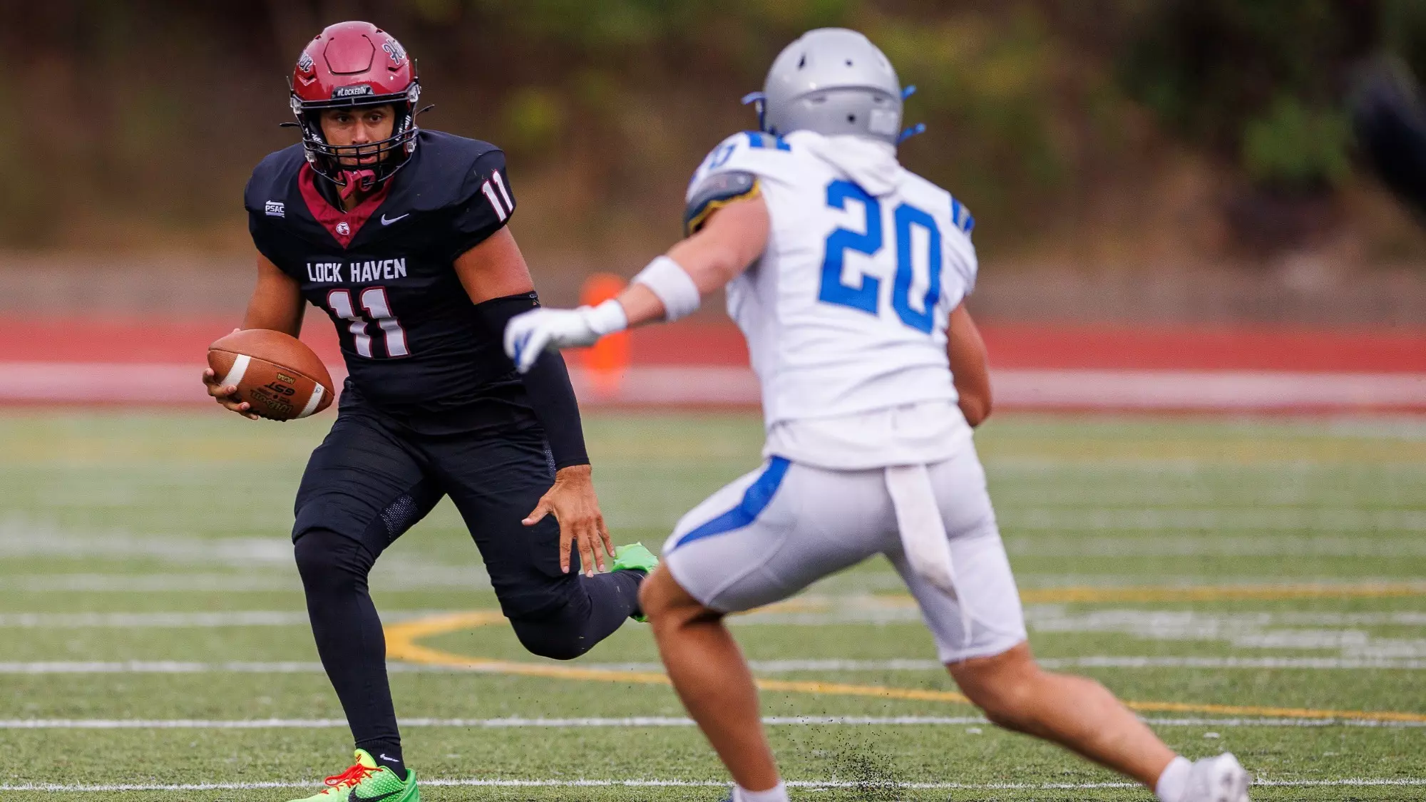 Jackson_Ostrowsky_Football_Story_Image_09.20.25