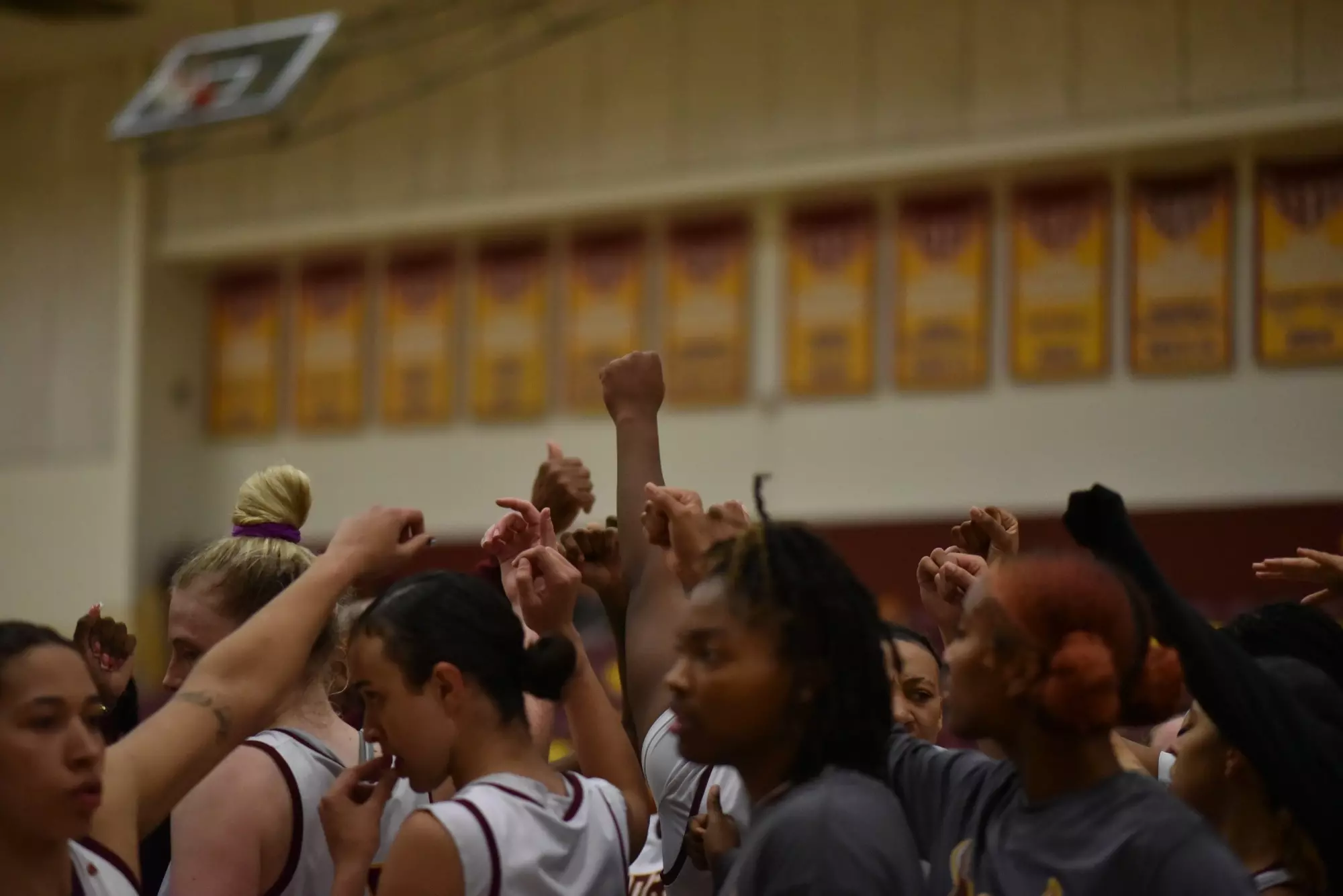 Wbb huddle closeup 