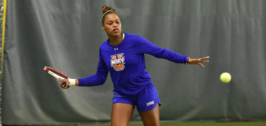 Dembo returns serve