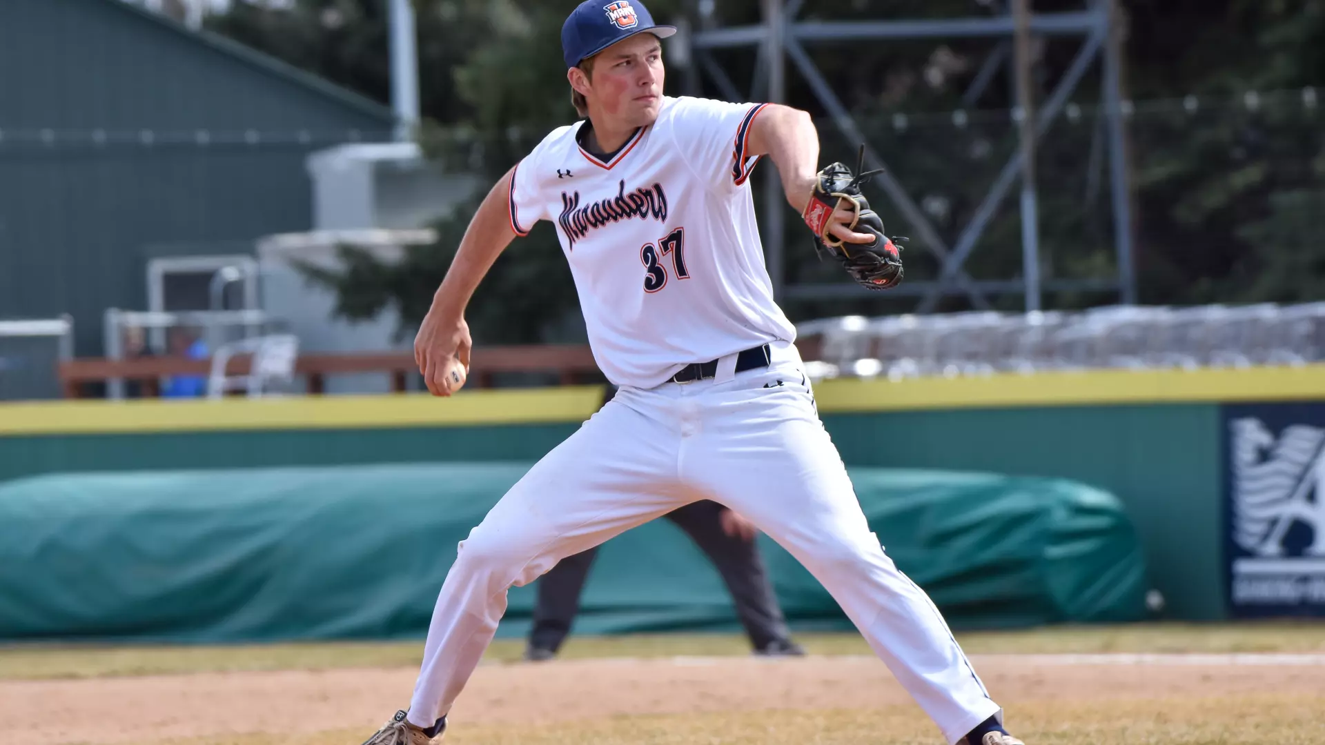 Jonathan Draheim delivers in his no-hitter against Upper Iowa