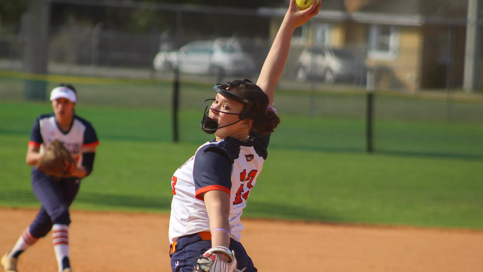 Emari Evans pitching