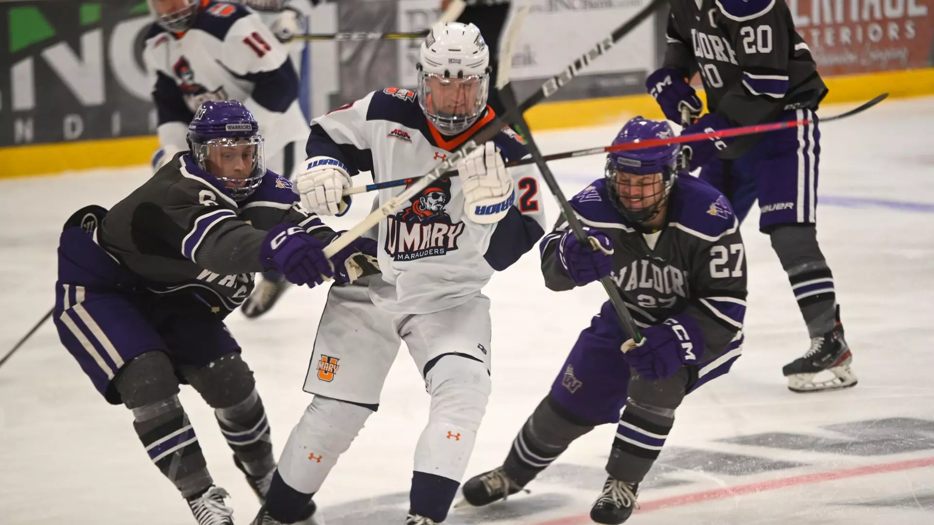 Johnny Witzke fights way through Warriors defenders