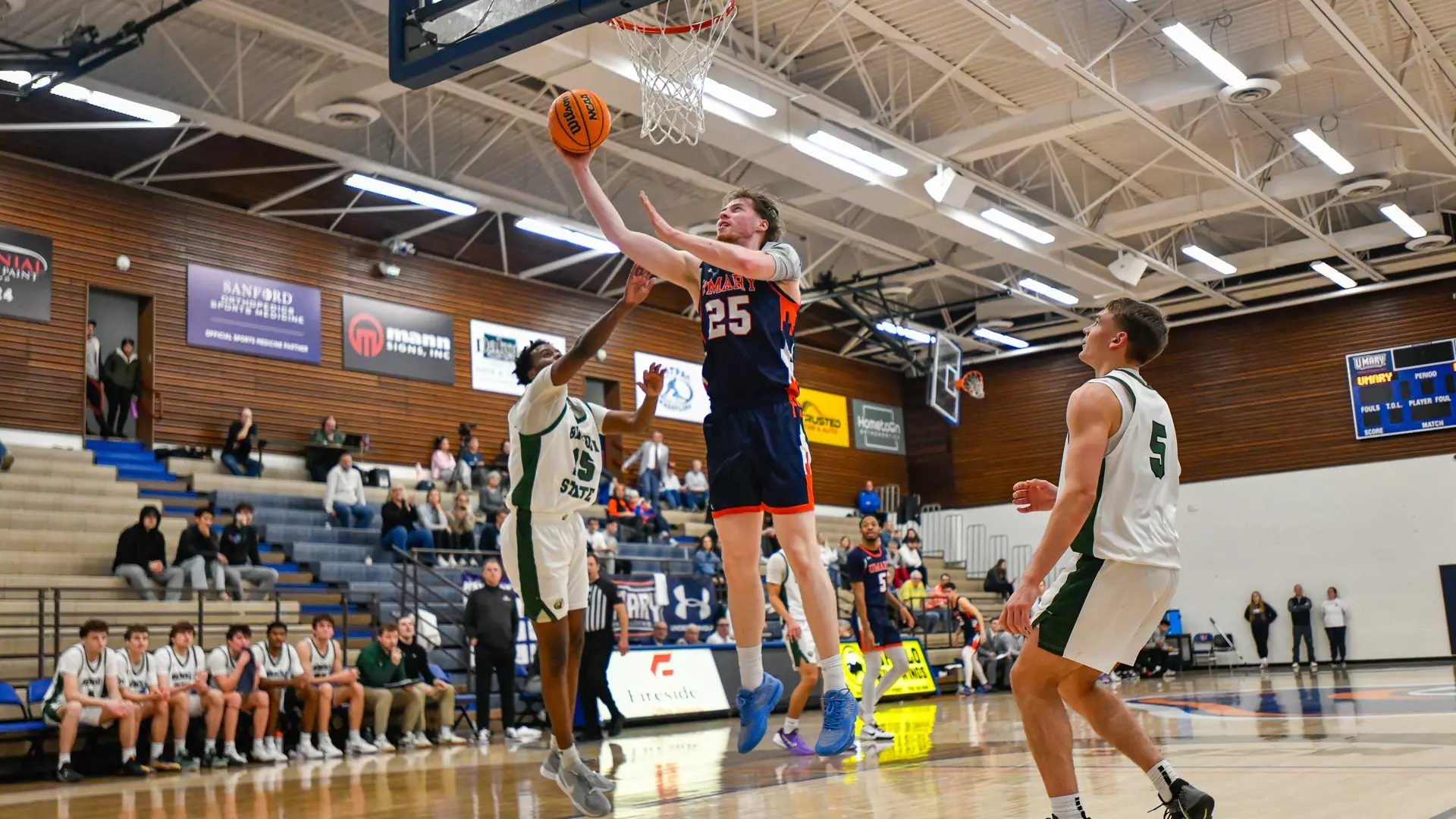 Jackson Ware soars past defenders