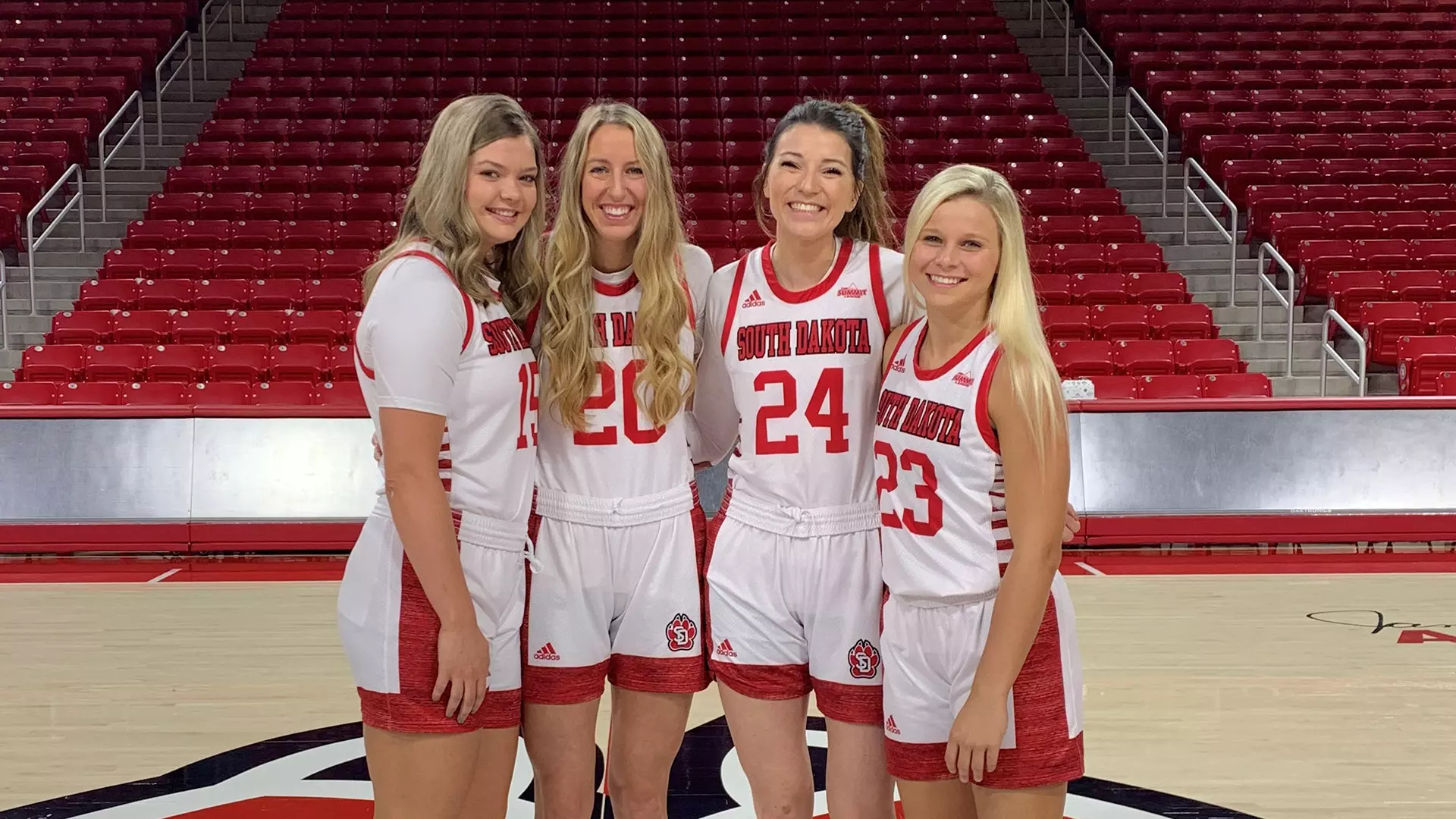 Senior Women's Basketball Players