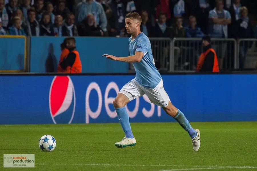 Former Zag Kari Arnason (pictured here for Malmo FF) has helped lead his home nation of Iceland to the UEFA Euro 2016 knockout stage (Photo: Mats Javerud / Medax Production)