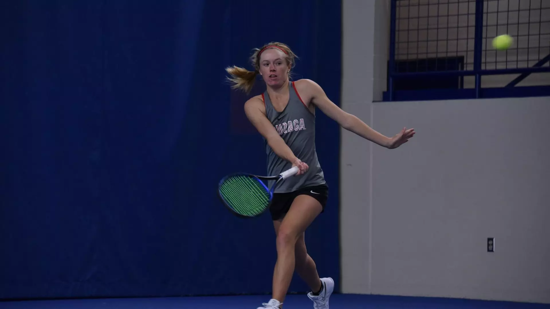 Cate Broerman volley