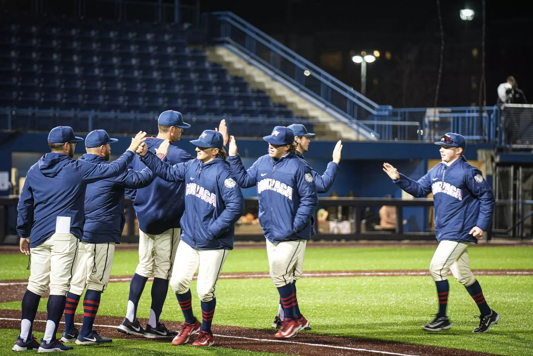 team celebraiotn usd 2