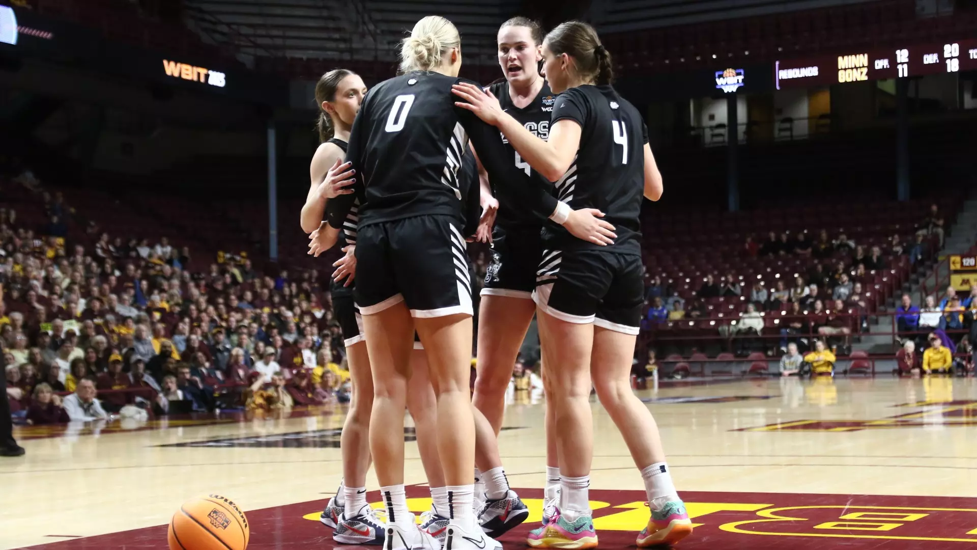 wbb huddle