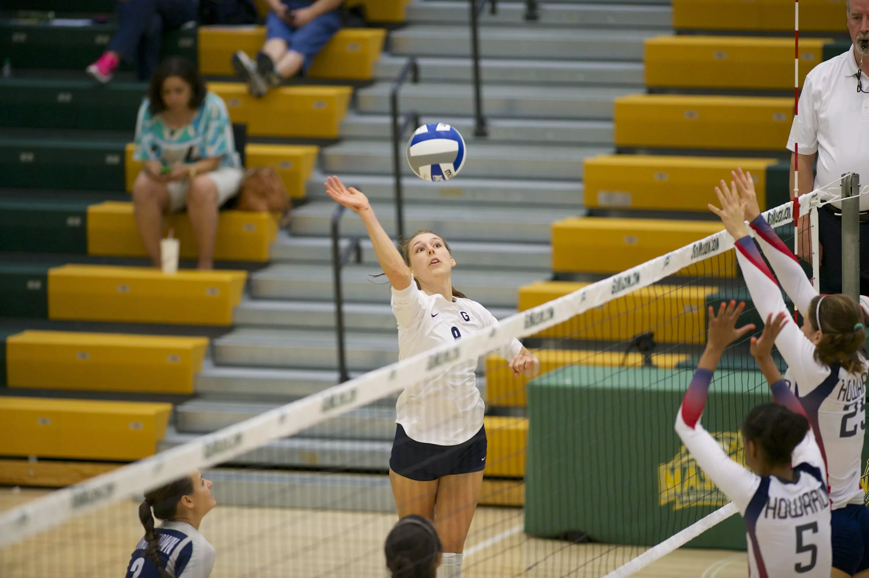 Lauren Saar was named tournament MVP, averaging 4.0 kills per set and 3.11 digs per set for the weekend.