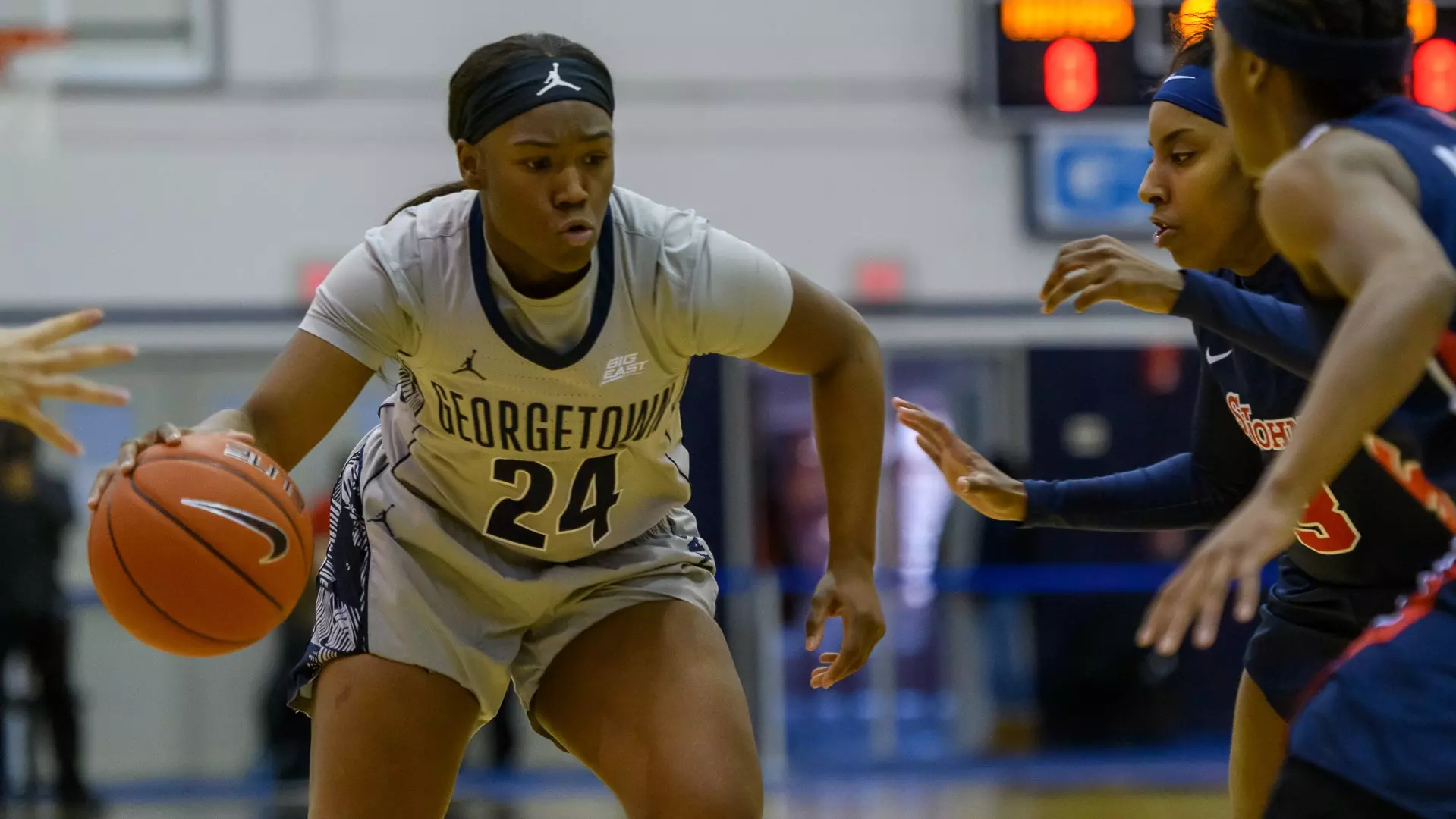 WomenÕs Basketball vs St. JohnÕsTaylor Barnes