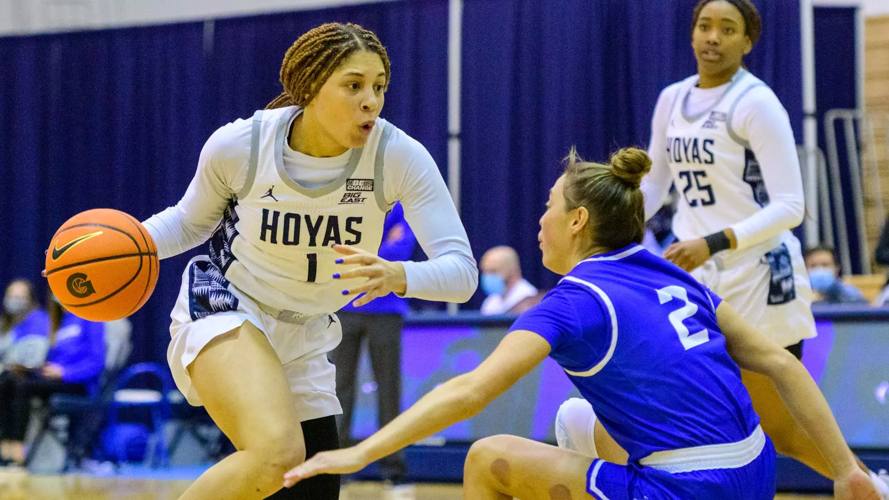 WomenÕs Basketball vs Creighton