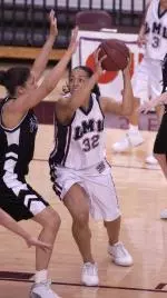 Jacquelyn Woods led LMU with 13 points.