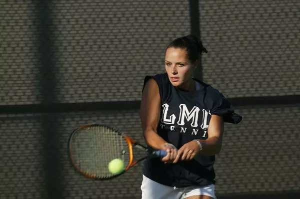 Senior Carla Arguelles earns a top 25 ITA singles ranking in the competitive West region.