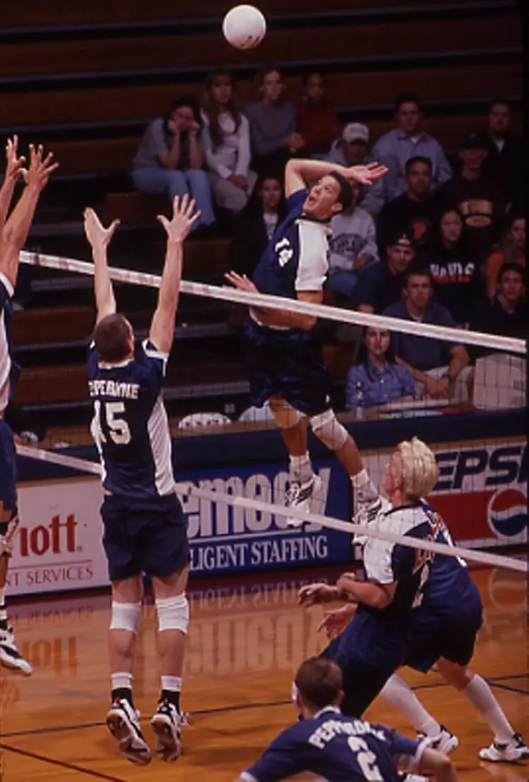LMU volleyball alum Reid Priddy had nine kills as Team USA defeated Netherlands 3-0 Tuesday.