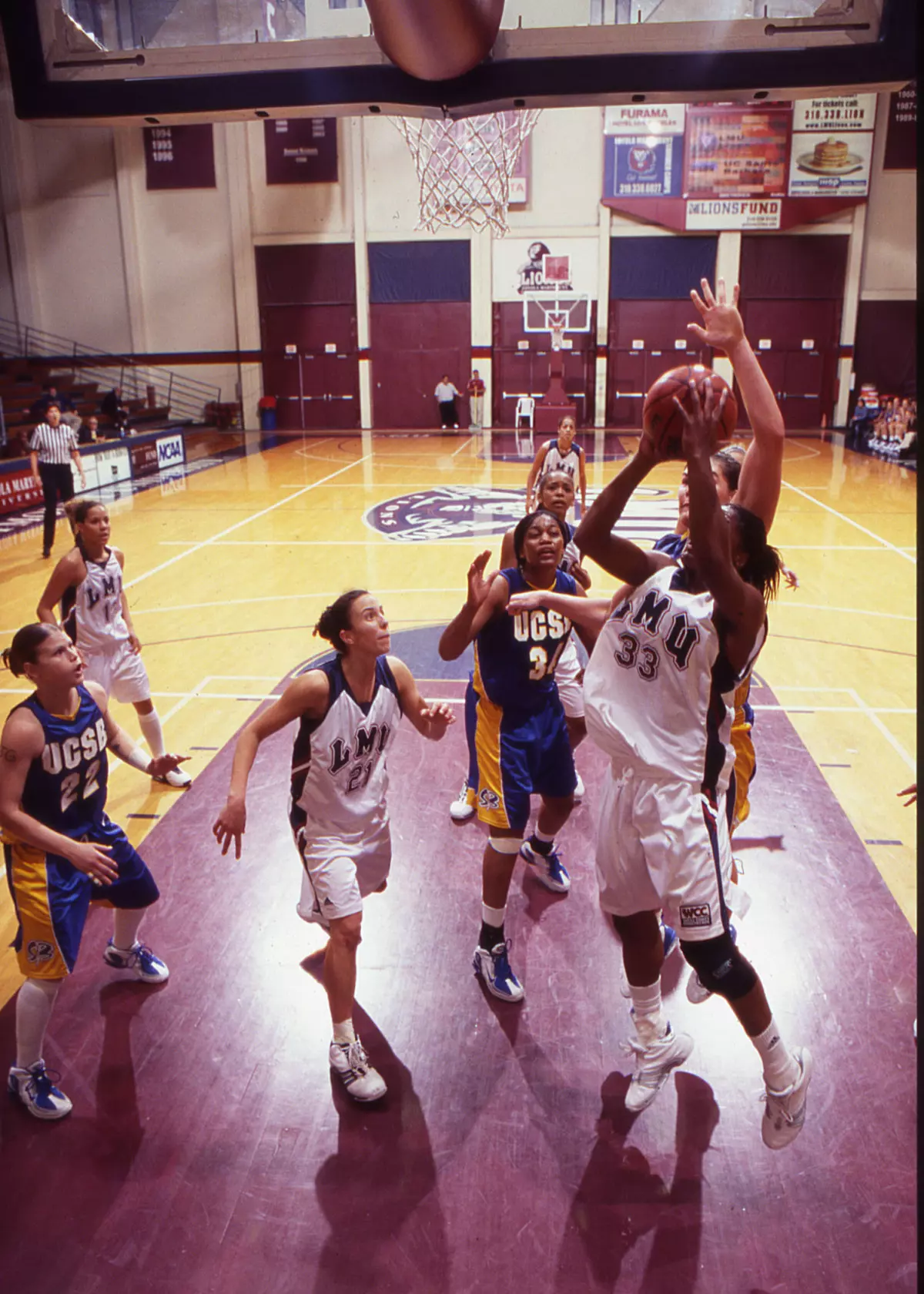Mary Turner recorded her second double double of the season with 12 points and 10 rebounds.