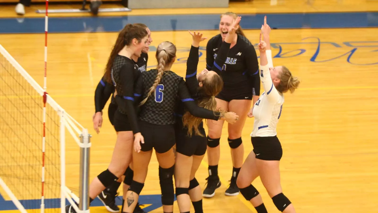 Comet Volleyball