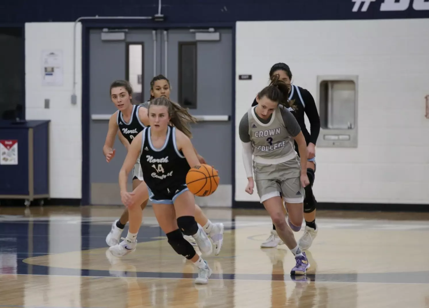 WBB vs UNW