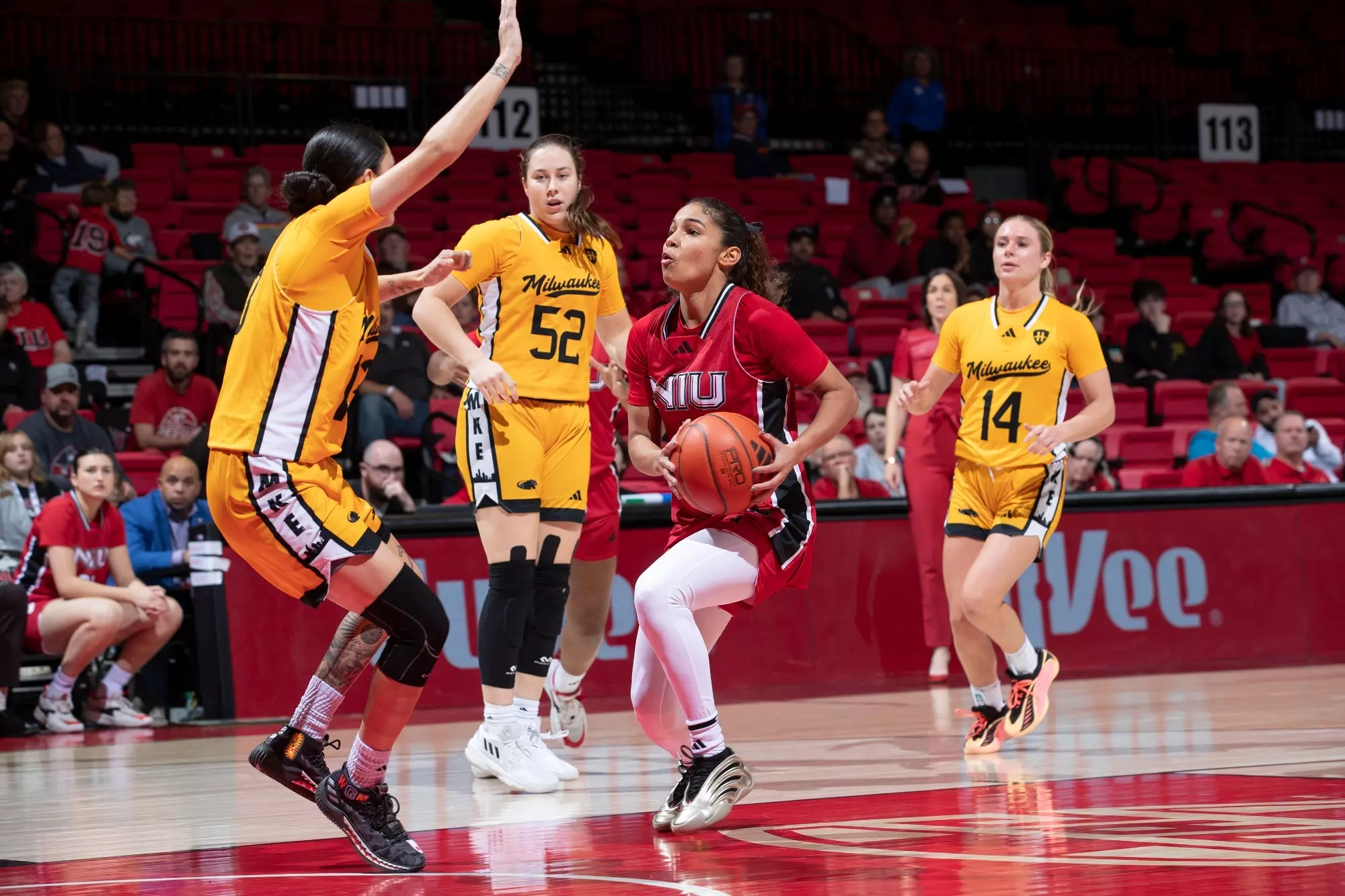 WBB - Nadechka Laccen vs Milwaukee 11-7-25