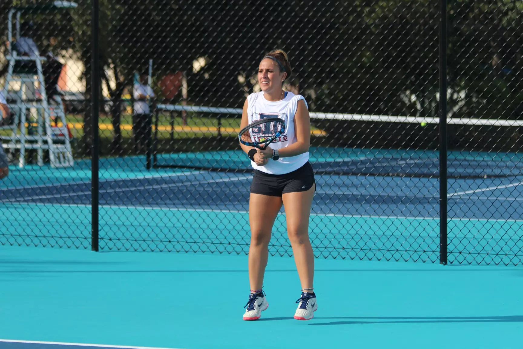 tennis L