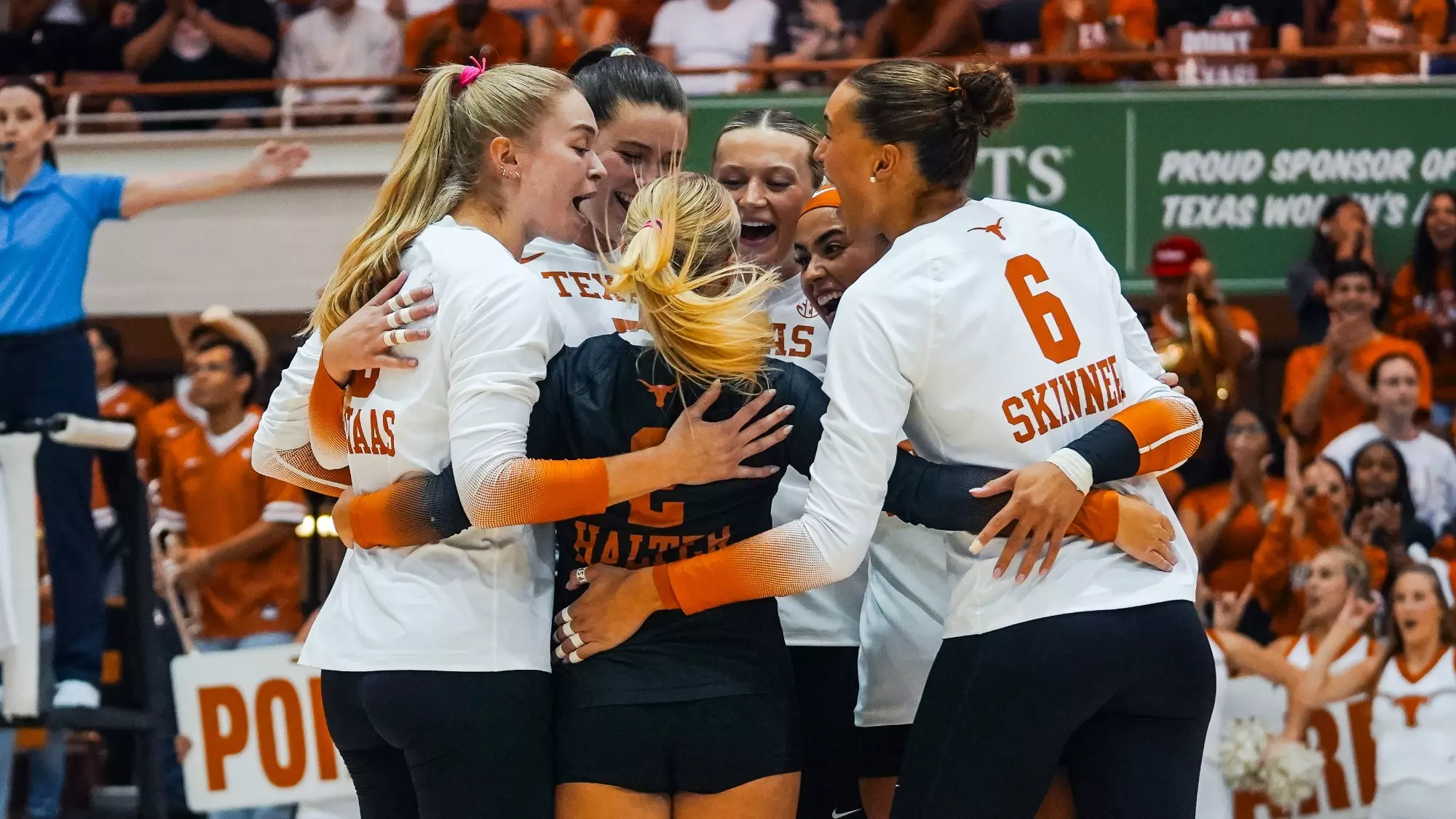 No. 1 Volleyball sweeps Indiana University of Texas Athletics