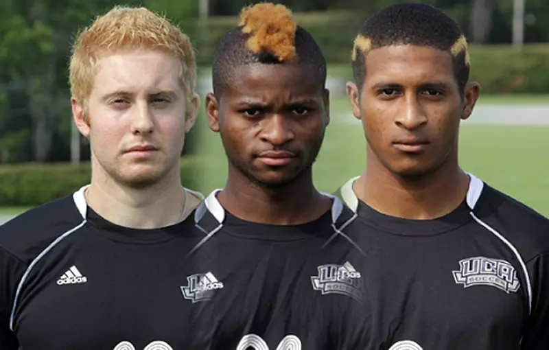 Deaville, Louis, Cervantes