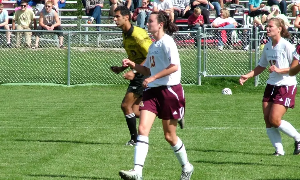 Zoe Bergstrom v. Hamline. 9/4/10