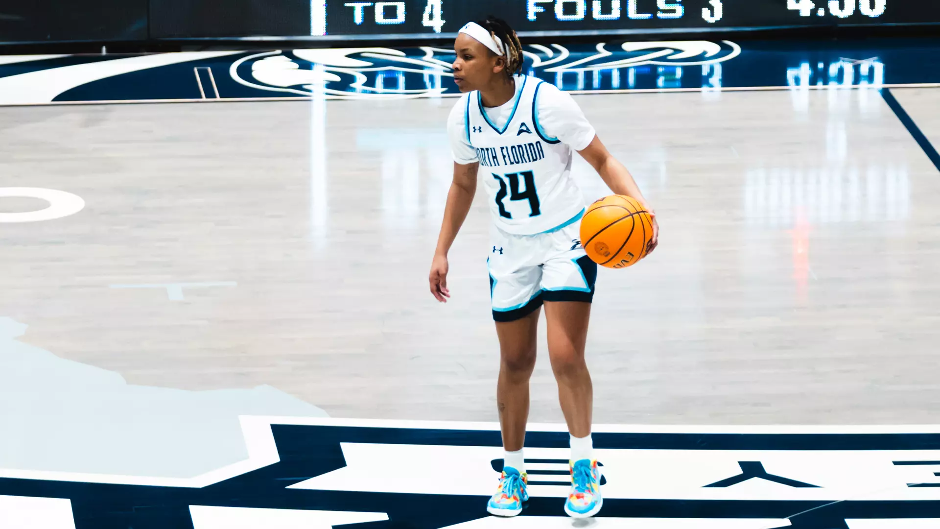 Jayla Adams surveying the court